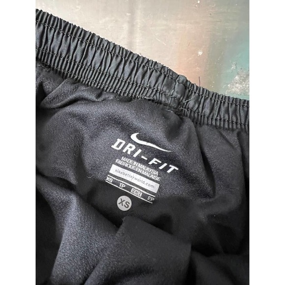 Nike Dri-Fit Black Running Shorts - Picture 3 of 4